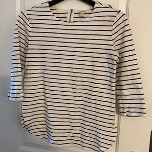 Blue and white stripe top, medium